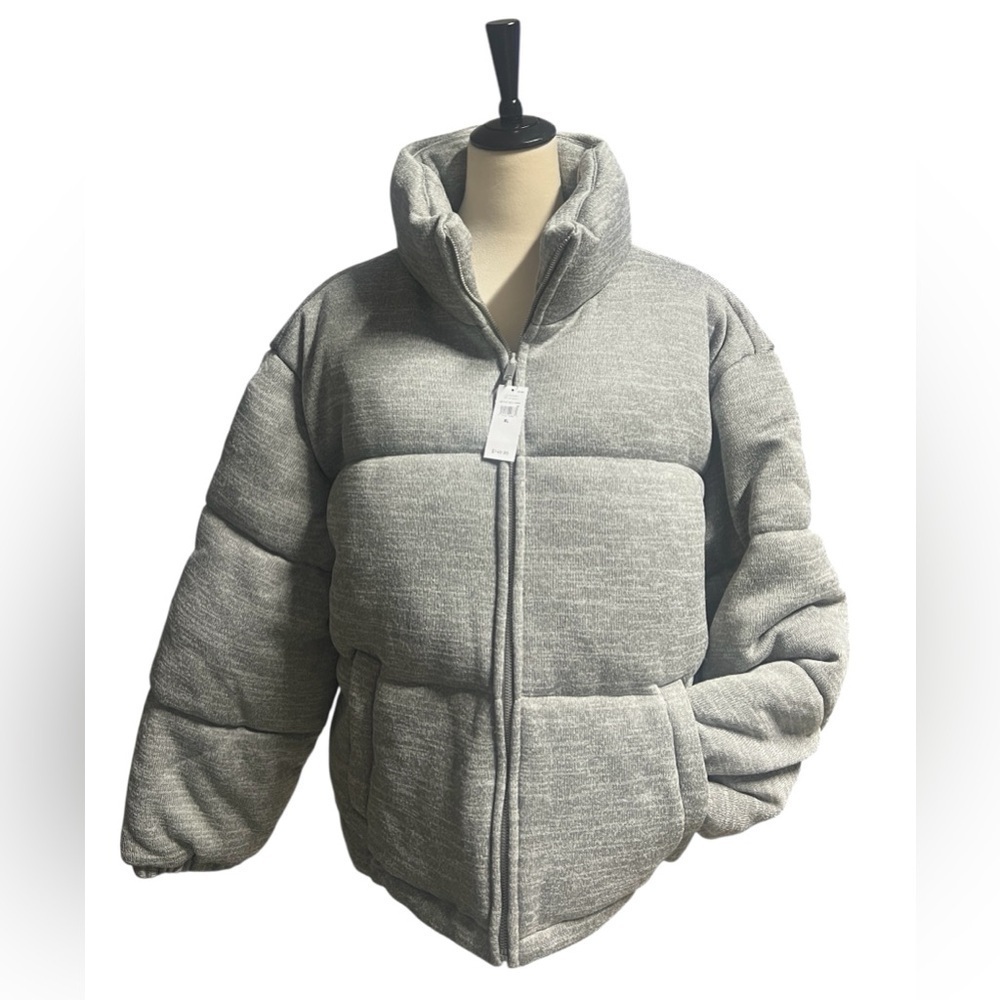 GAP Women's Light Gray Puffer Coat - Picture 3 of 10